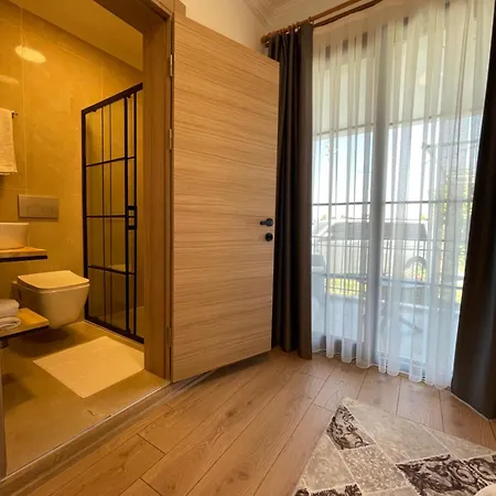 Airport Alibaba House Otel *